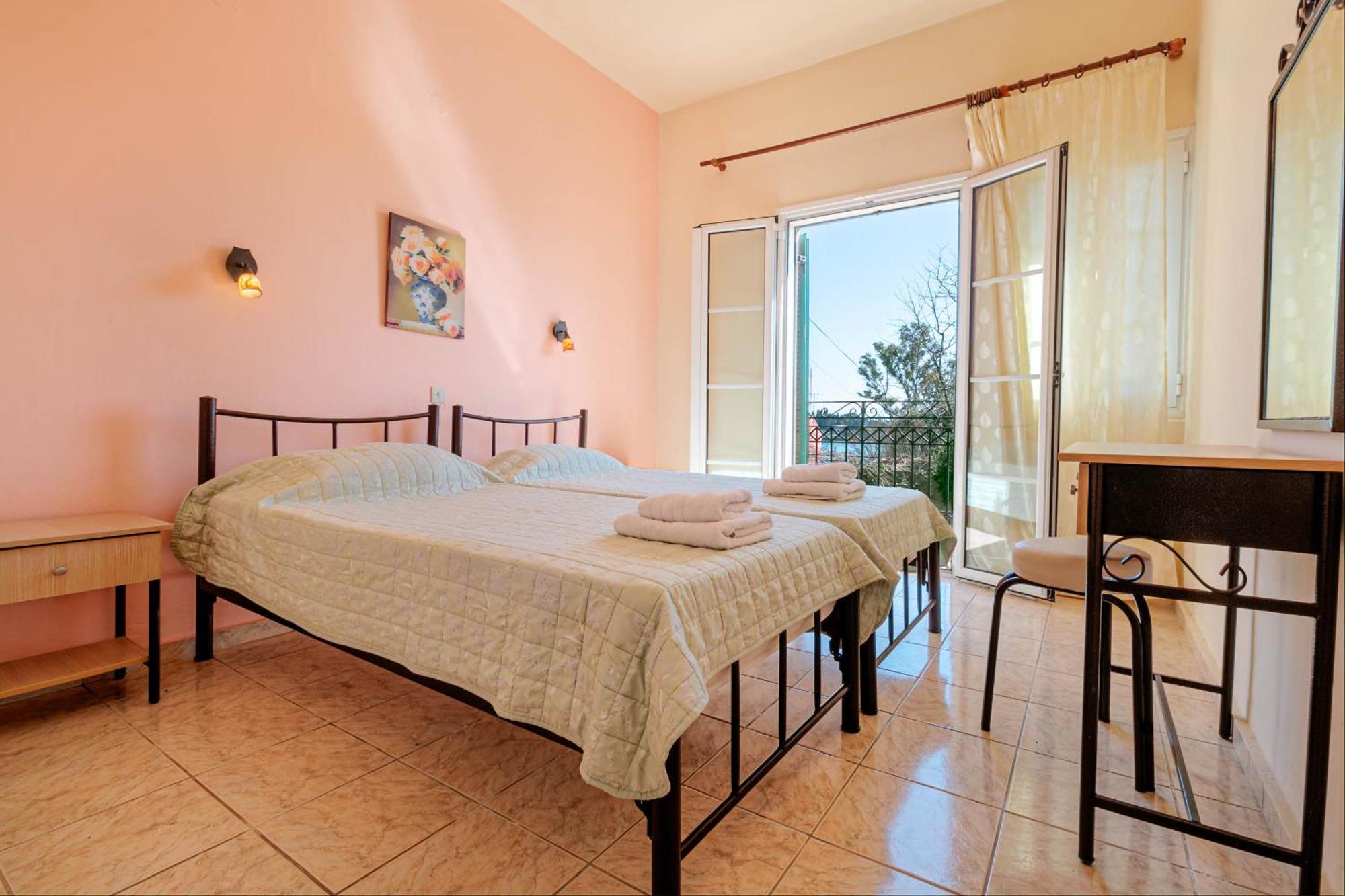 Ionian Arches Hotel Guviá Szoba fotó