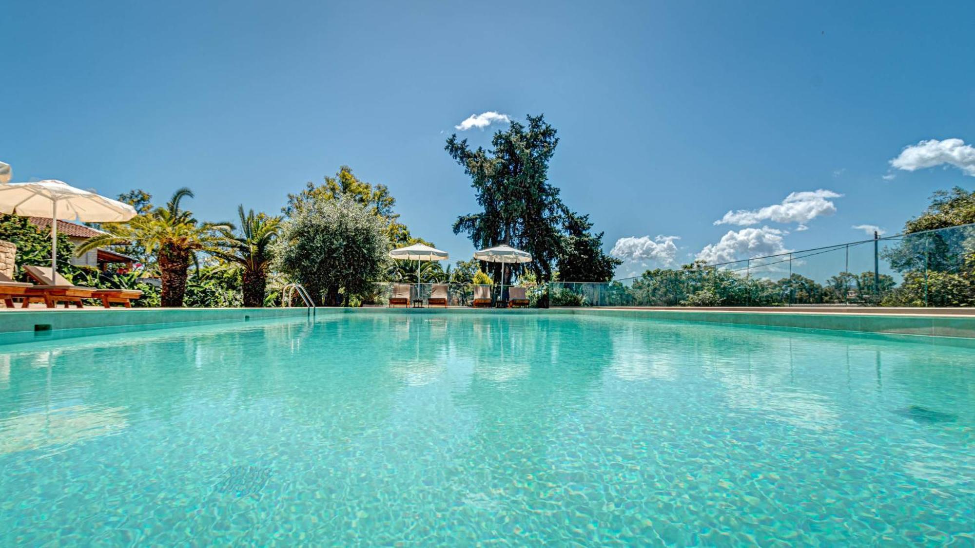 Ionian Arches Hotel Guviá Kültér fotó