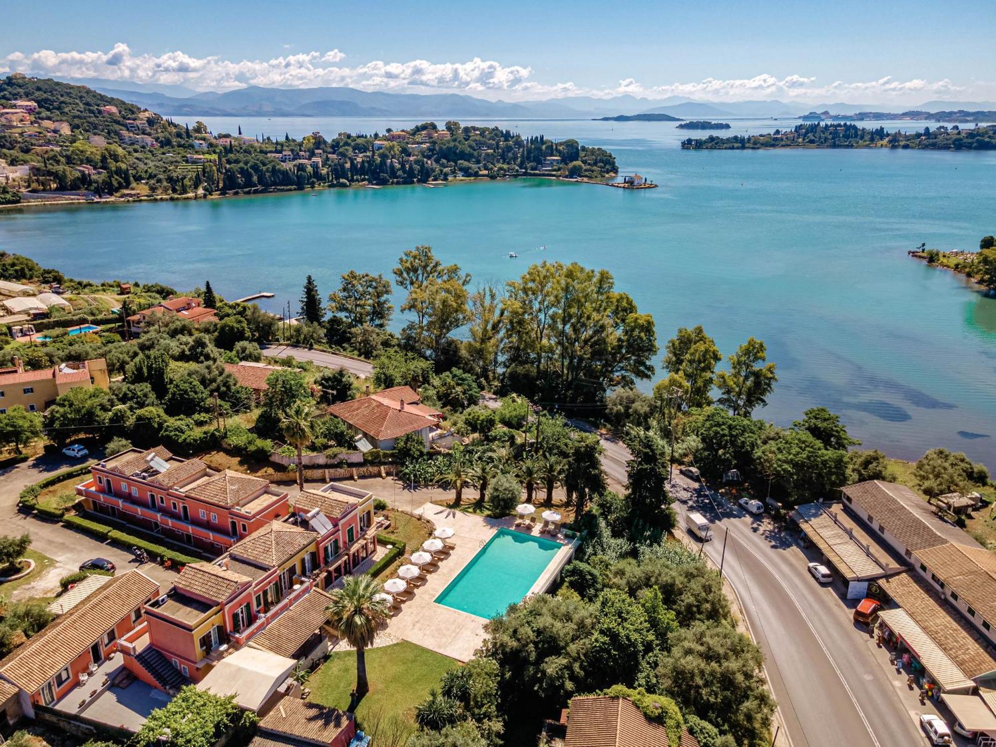 Ionian Arches Hotel Guviá Kültér fotó
